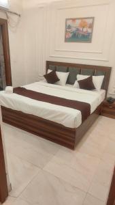 Hotel Taj Parkway