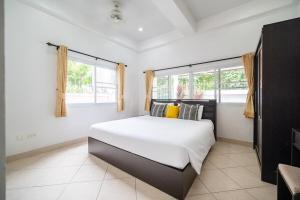 Villa 53 Wongamat 4BR, 300M from The beach