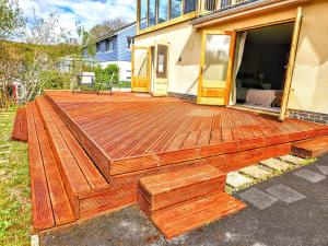 Swn Y Saith, dog-friendly stay in Tresaith