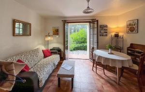 1 Bedroom Stunning Home In Peymeinade