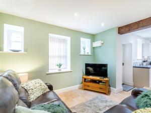 Riding Cottage - Uk37449