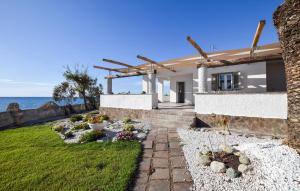 3 Bedroom Lovely Home In Gizzeria Lido
