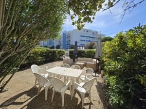 Evasion Marine Plage Terrasse parking clim