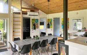 Nice Home In Sydals With Wifi