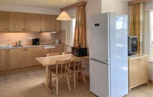 Gorgeous Home In Hok With Wifi