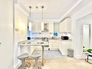 Luxury Family Apartment In London