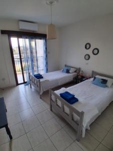 Maisonette Rock - Axiotheas - Meteora Heights