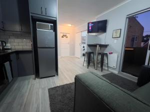 Marbella - Cozy studio in Heart of Table View