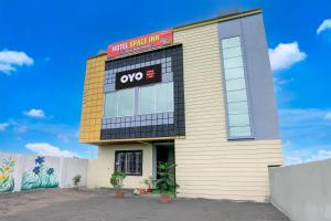 HOTEL O SPACE INN NH 44