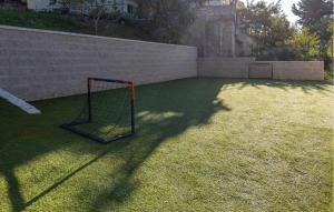 3 Bedroom Awesome Apartment In Kostrena