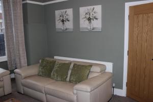 Blackburn Retreat Hot Tub Couples Retreat