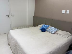 Apartamento novo a 100 M da praia da forte