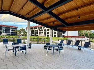 Sanibel Sunsetthe Sun Meets the Sea