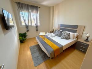 Evans Realty CA Piscina & Padel & Garaje