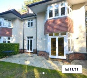 Coastal Comfort Flat