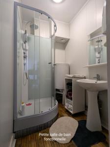 Spacieux apt avec terrasse proche plage