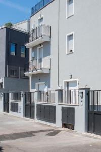 Rebibbia Guest Art 2 Metro B