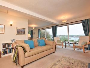 3 Bed in Polruan PC052