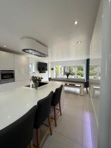 Portishead Coastal Retreat