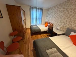 3 Bedrooms Private Suite in Camden Town