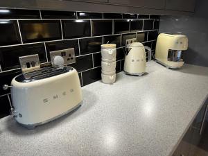 Warm & Cosy, 2 Bed Central Apartment