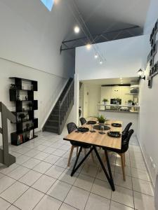 La Renouveau - Loft avec parking gratuit, proche gare et centre ville