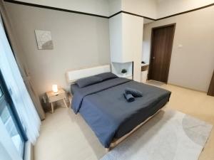 MidValley 3BR Lake View-8px with GFloor 2 CP, PetFriendly I Netflix & Coway I Unblock High Floor Fashion High-end Renovations