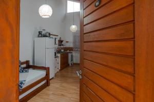 Charmoso chalé 5min da Praia do Estaleiro Churras&Pet OK