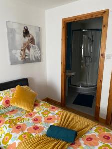 Georges 1Faraline court Apartment