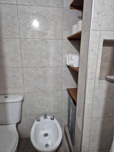 Departamento 1 ambiente a la calle con balcón