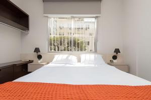 Ipanema: Do lado da Praia, Metrô, Rest e Comércio!