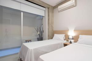 Ipanema: Do lado da Praia, Metrô, Rest e Comércio!