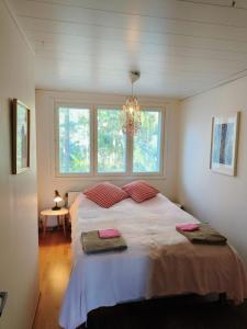 Villa Rollo - Spacious Home with Sauna near City Center