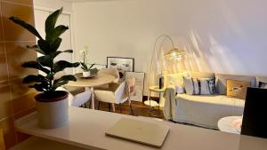 New! Exceptional Nomad Dreams N5