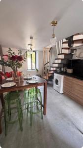 T2 cosy tout équipé, parking et wifi gratuit, Castres