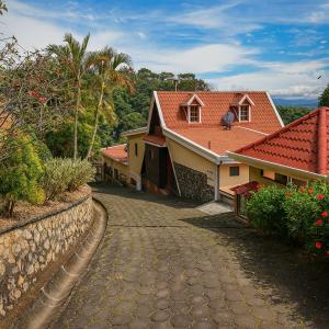 Hotel Mirador Mayday Mountain View