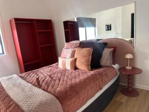 Aurora Self Contained Studio