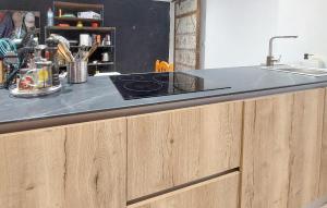 Amazing Apartment In Alicante With Wifi