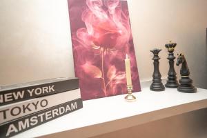 Comfort Luxe 2BR Pool & Balcony