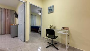 Our Cozy Home, Wi-Fi, AC, Parking, Near Beaches and Attractions in quiet area