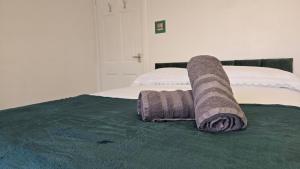 Spacious Entire House with Free Parking Perfect for Relocators Contractors and Long Term Stays