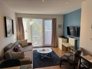 1 Bedroom Flat Near Balham Underground And National Rail Station