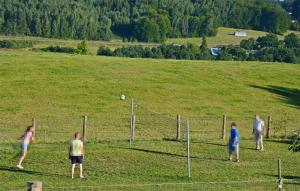 1 Bedroom Stunning Apartment In Golubie