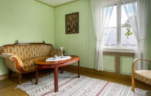 2 Bedroom Amazing Home In Töcksfors