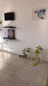 Luminoso departamento en La Perla a tres cuadras del mar, para 3 personas con espacio cochera incluida