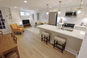 Parkside Living - Steps from Lincoln and Stanton Park