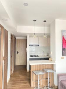 Spectacular NEW apartment