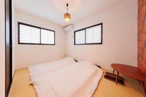 The Mansion 19 Modern Comfort with Serene Rice Field Views