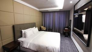Golden Tulip Ever Yongin Hotel