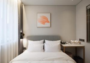 Jinhae Yongwon Londoner Business Hotel